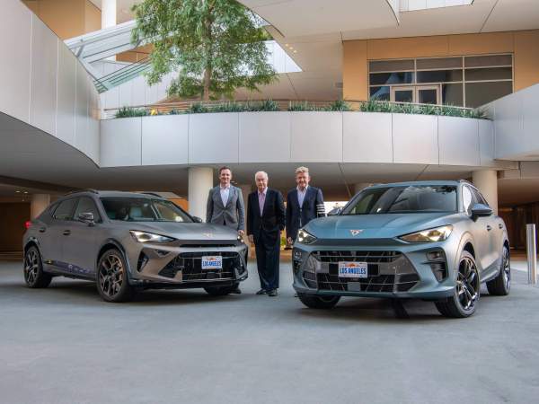 CUPRA in preliminary talks with Penske Automotive Group ahead of entering the US market by 2030 01 HQ (1) CUPRA in preliminary talks with Penske Automotive Group ahead of entering the US market by 2030 01 HQ (1)