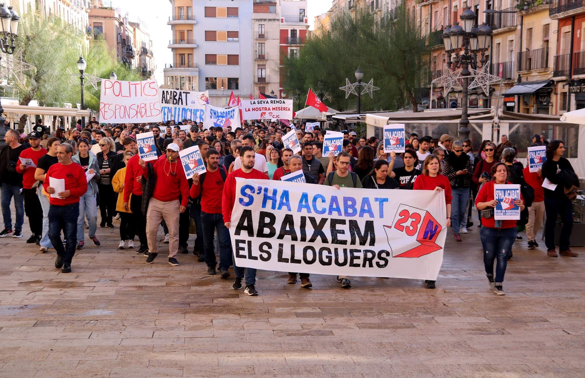 Manifestaciones simultáneas en Tarragona, Girona y Lleida para exigir una bajada de los precios del alquiler