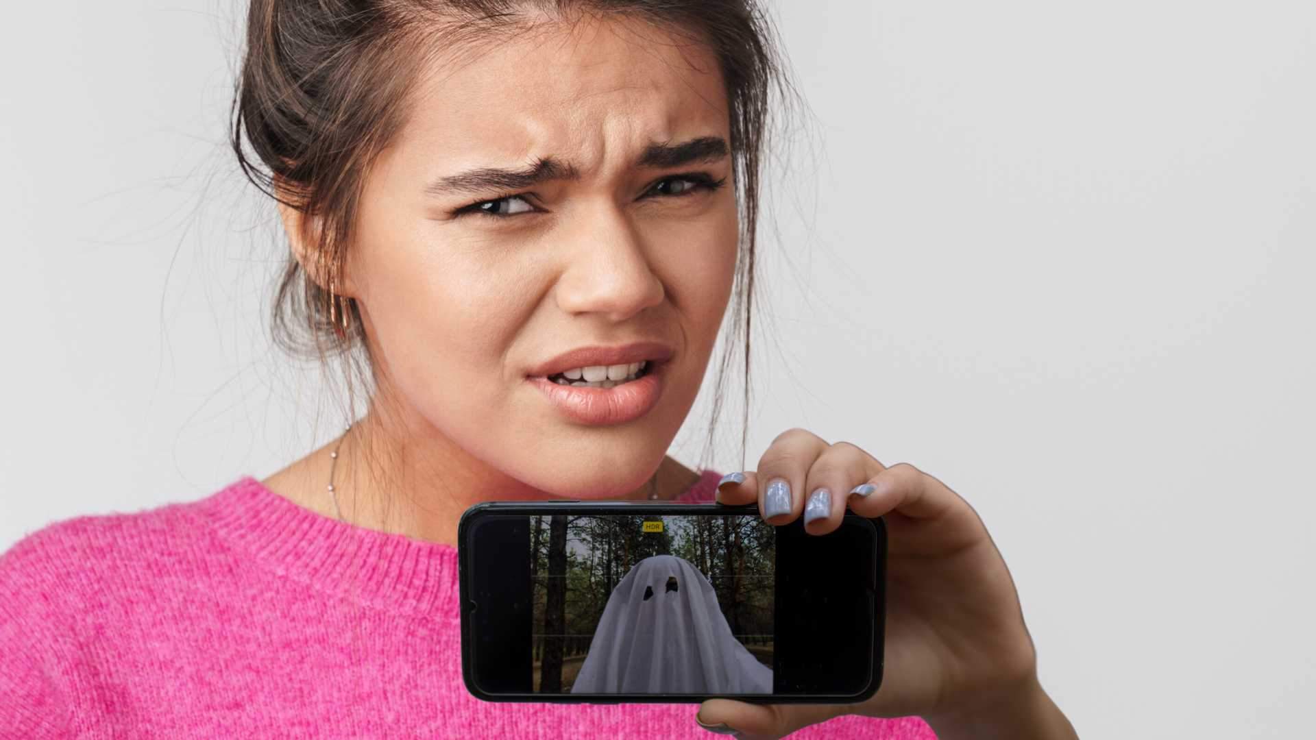 Què significa que una persona et faci 'ghosting', segons la psicologia
