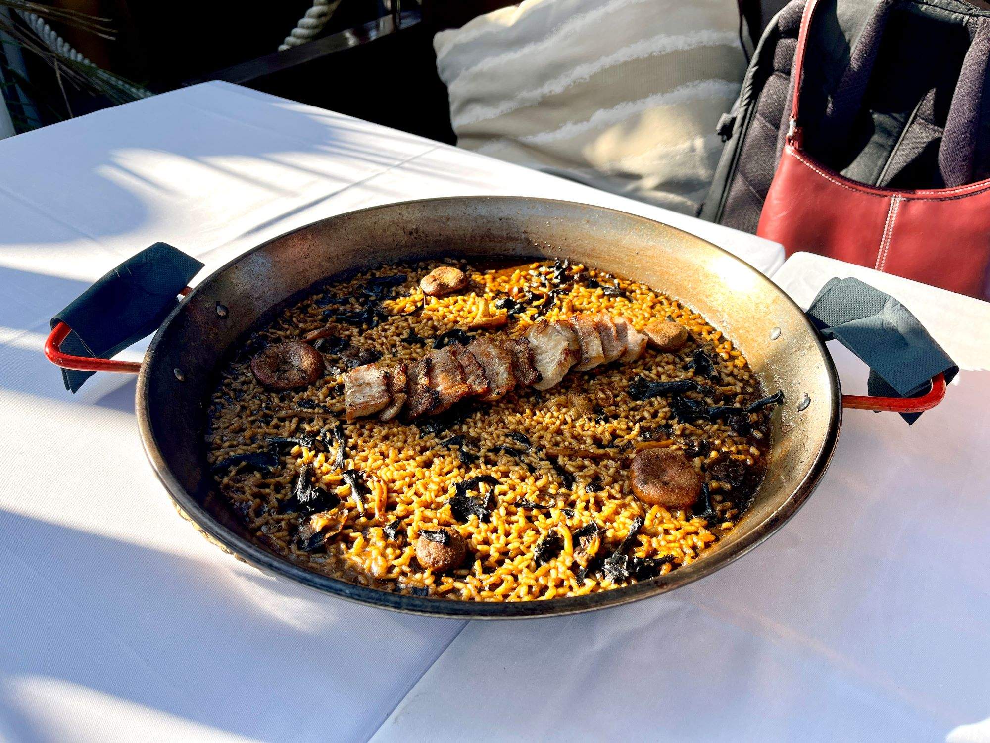 El glamurós restaurant de la part alta de Barcelona amb una oferta molt variada