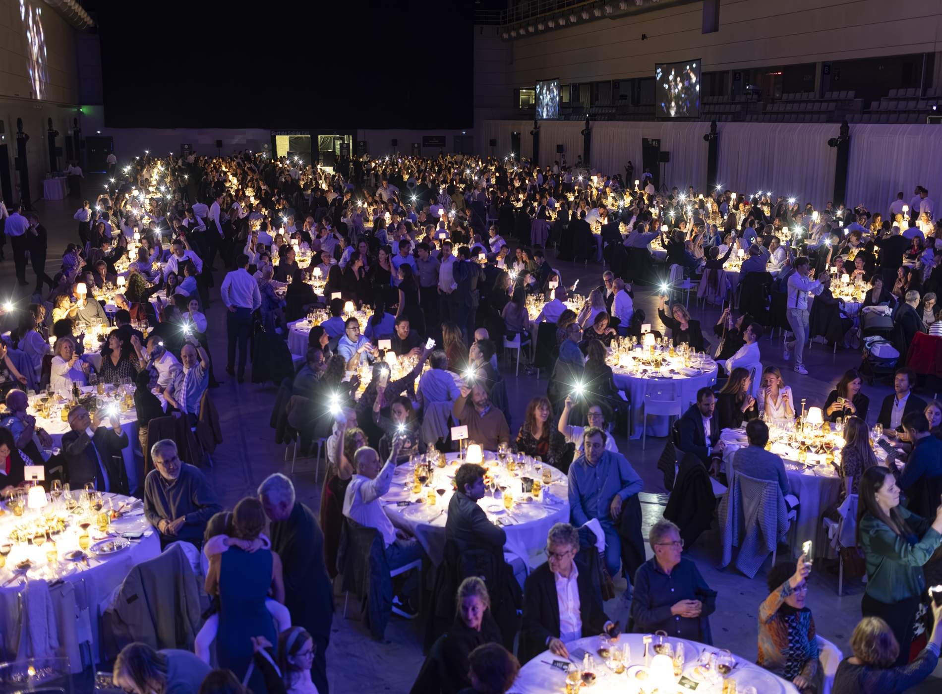 Cena Solidaria Almendro Origen 009 © 2024 Miquel Monfort Cena Solidaria Almendro Origen 009 © 2024 Miquel Monfort