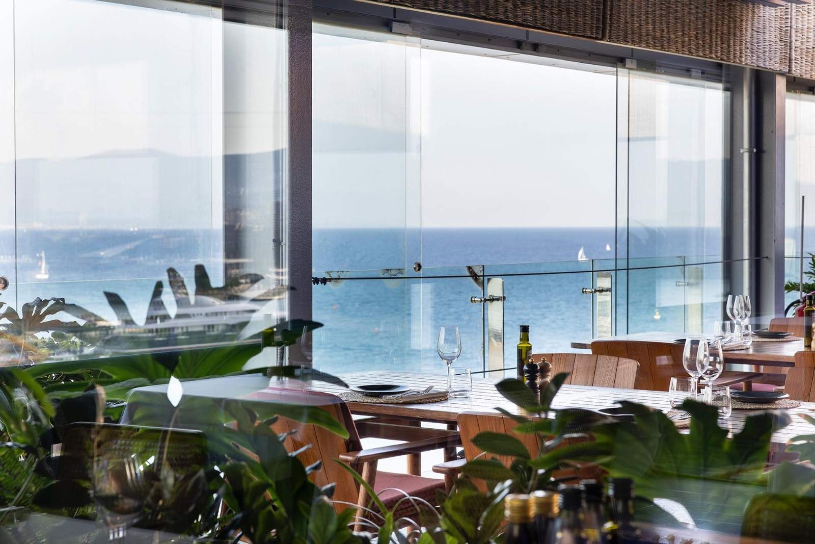 La mejor terraza de Barcelona para disfrutar de una comida dominical en el cielo de la capital