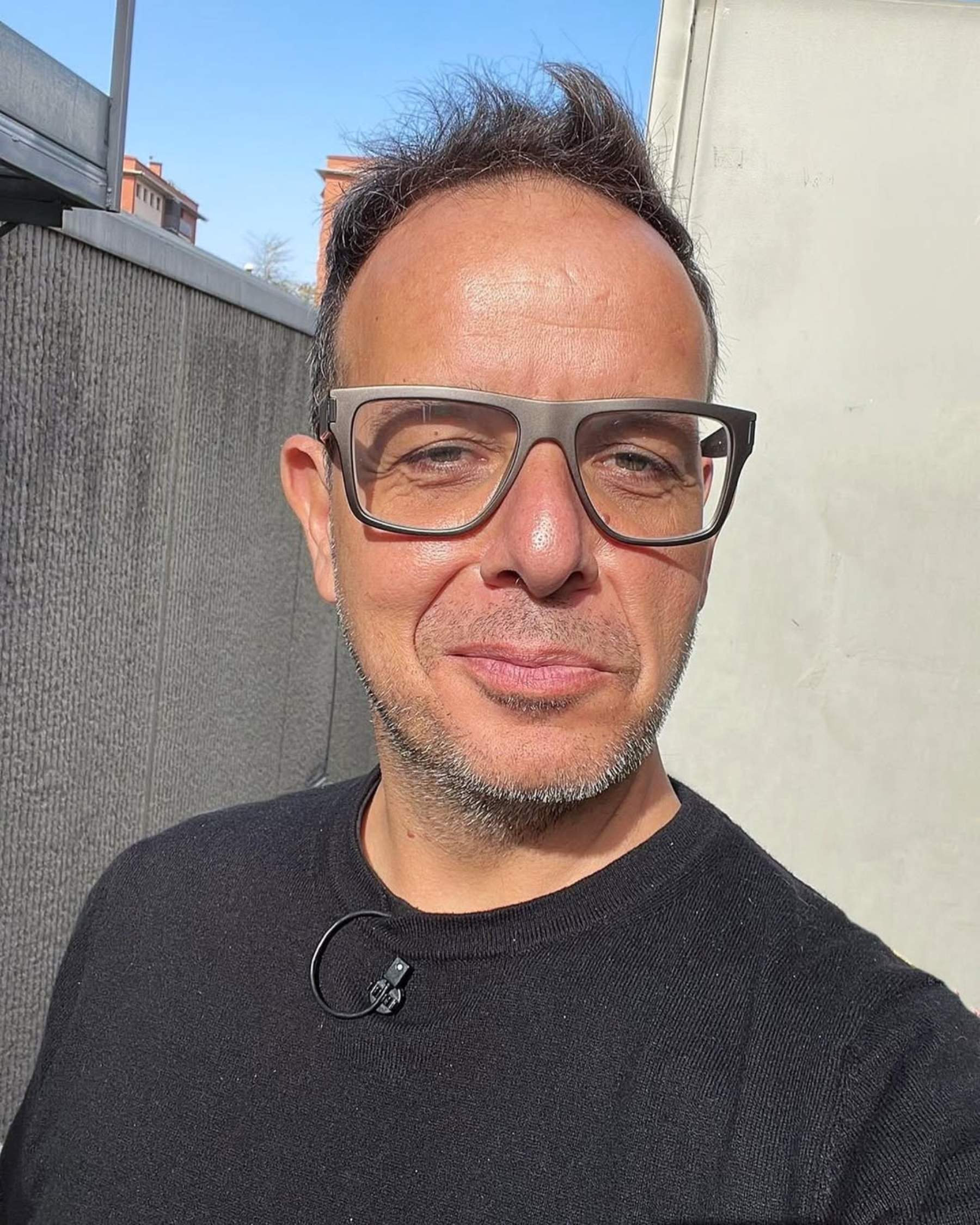 Àngel Llàcer: "He trobat el meu refugi a la Garrotxa, on puc deixar de ser Àngel Llàcer per ser Àngel"