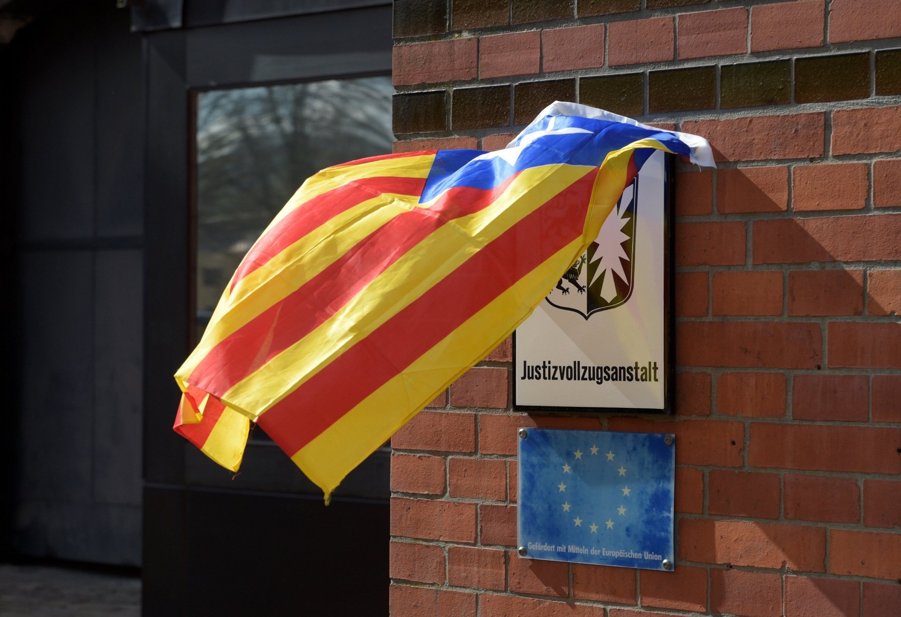 La prensa española no compra la extradición por malversación y exige que se castigue a Puigdemont