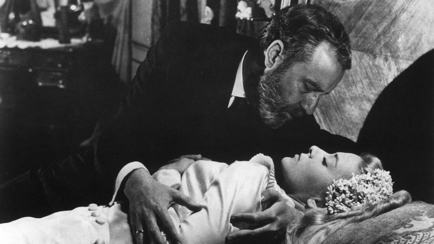 Fernando Rey y Silvia Pinal, en 'Viridiana', de Luís Buñuel (Europa Press) Fernando Rey y Silvia Pinal, en 'Viridiana', de Luís Buñuel (Europa Press)