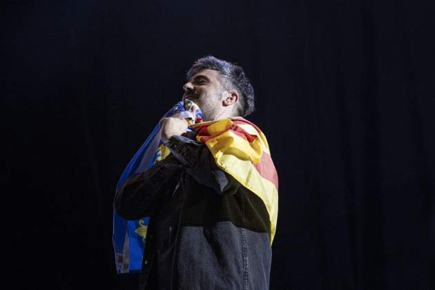 20241129 CONCERT BARCELONA AMB VALENCIA ESTOPA JOAN MANEL SERRAT 024 20241129 CONCERT BARCELONA AMB VALENCIA ESTOPA JOAN MANEL SERRAT 024