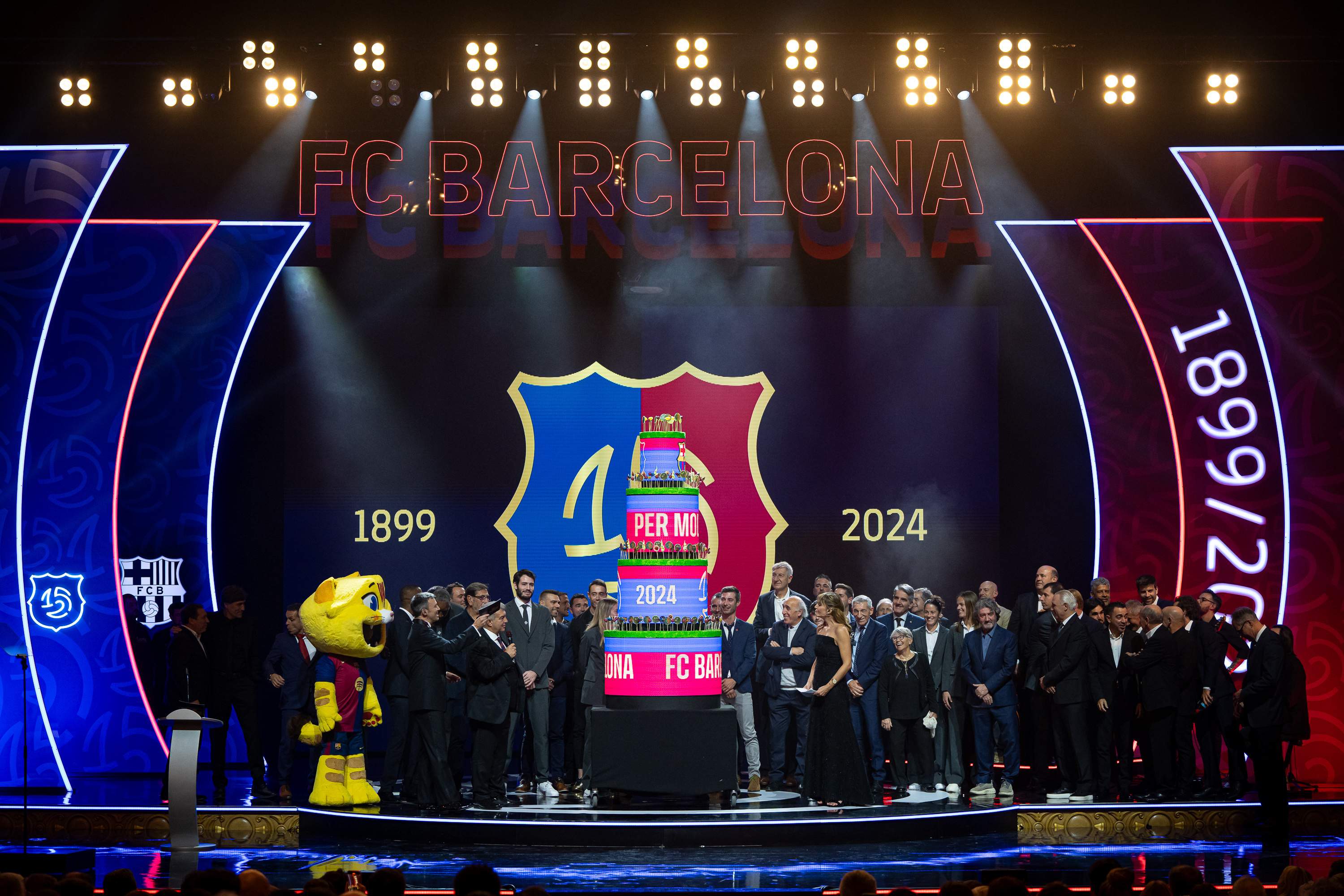 'Volem la Pilota', el emotivo cortometraje estrenado en la gala del 125.º aniversario del FC Barcelona