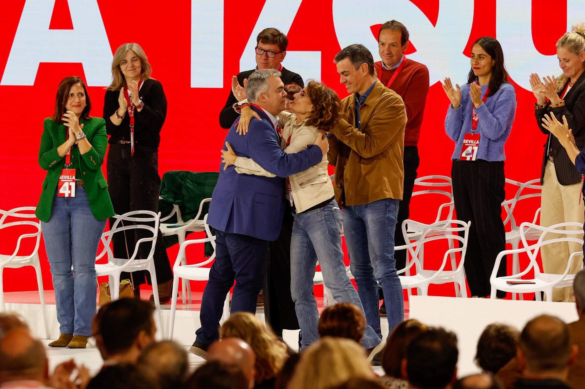 El PSOE denuncia una "cacería" contra Sánchez con "mentiras propagadas en sede judicial"