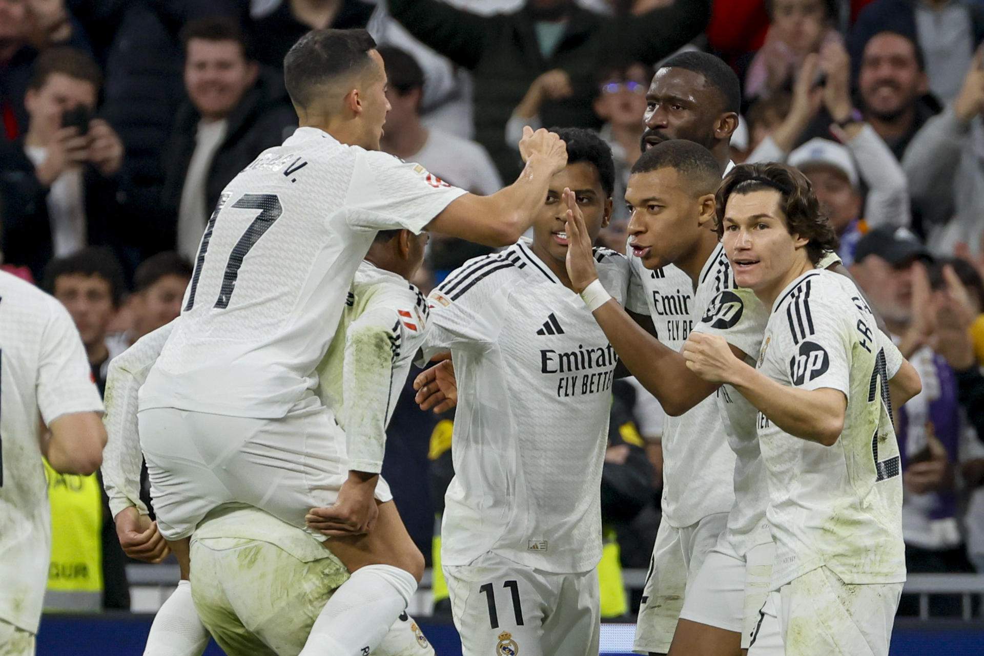 El Real Madrid cumple contra el Getafe (2-0) y recupera más terreno en la Liga