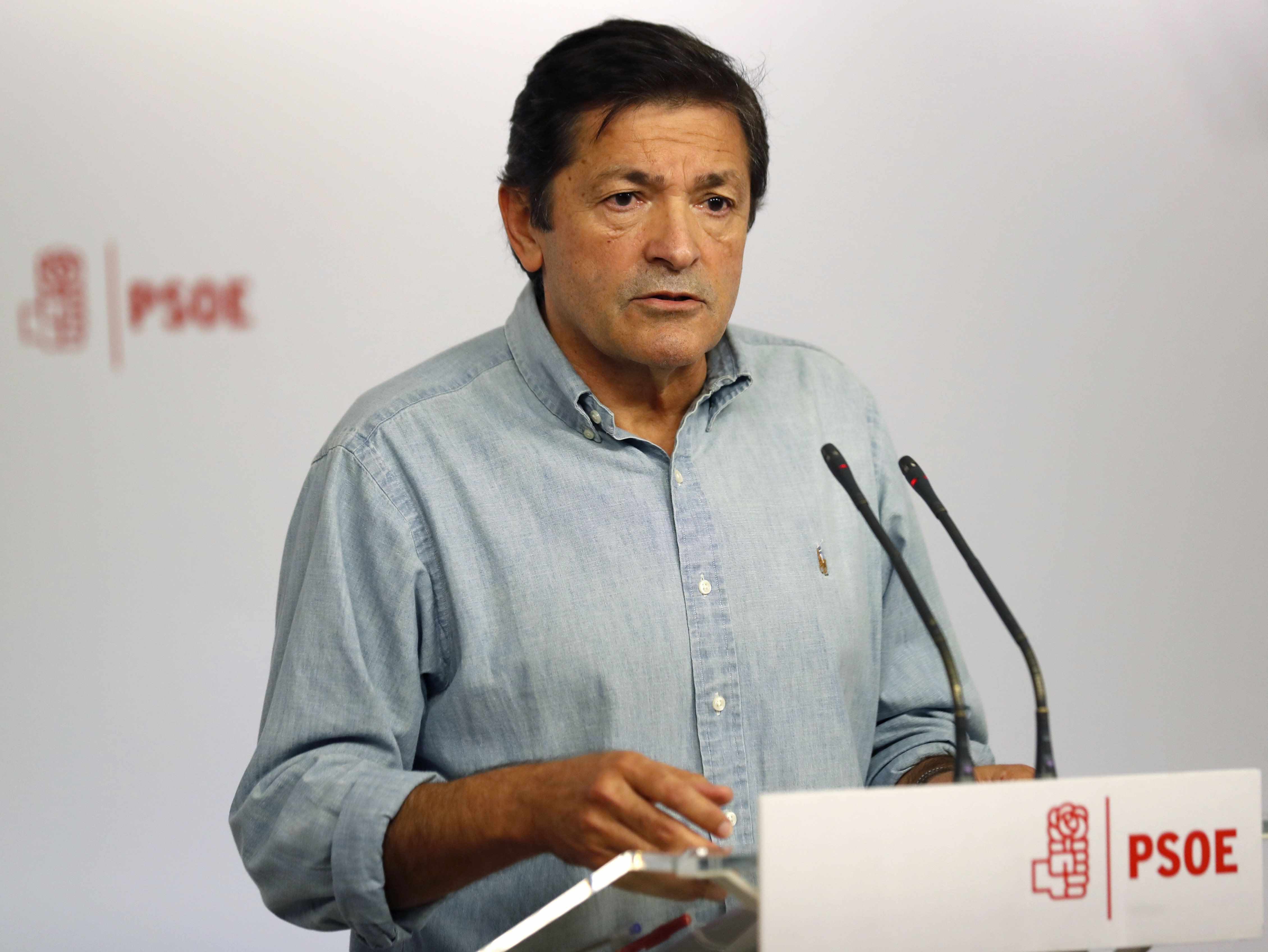 La gestora del PSOE adverteix el PSC que "assumeixi" l'abstenció