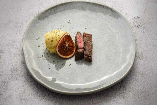 Calcula el tiempo de la cocción para el punto de la carne / Foto: Unsplash Calcula el tiempo de la cocción para el punto de la carne / Foto: Unsplash