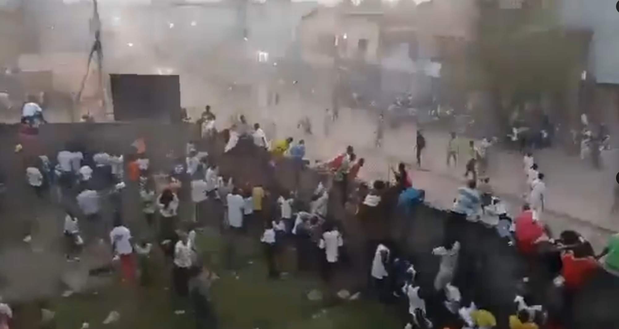 Un partido de fútbol acaba con decenas de muertos por enfrentamientos en Guinea-Conakri
