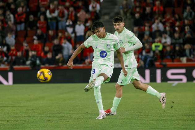 Lamini Yamal executa una centrada durant el Mallorca - Barça / Foto: EFE Lamini Yamal executa una centrada durant el Mallorca - Barça / Foto: EFE