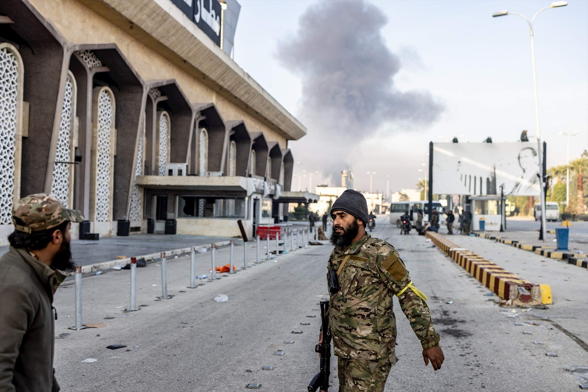 El ejército sirio inicia la retirada de Homs ante el avance de los rebeldes yihadistas