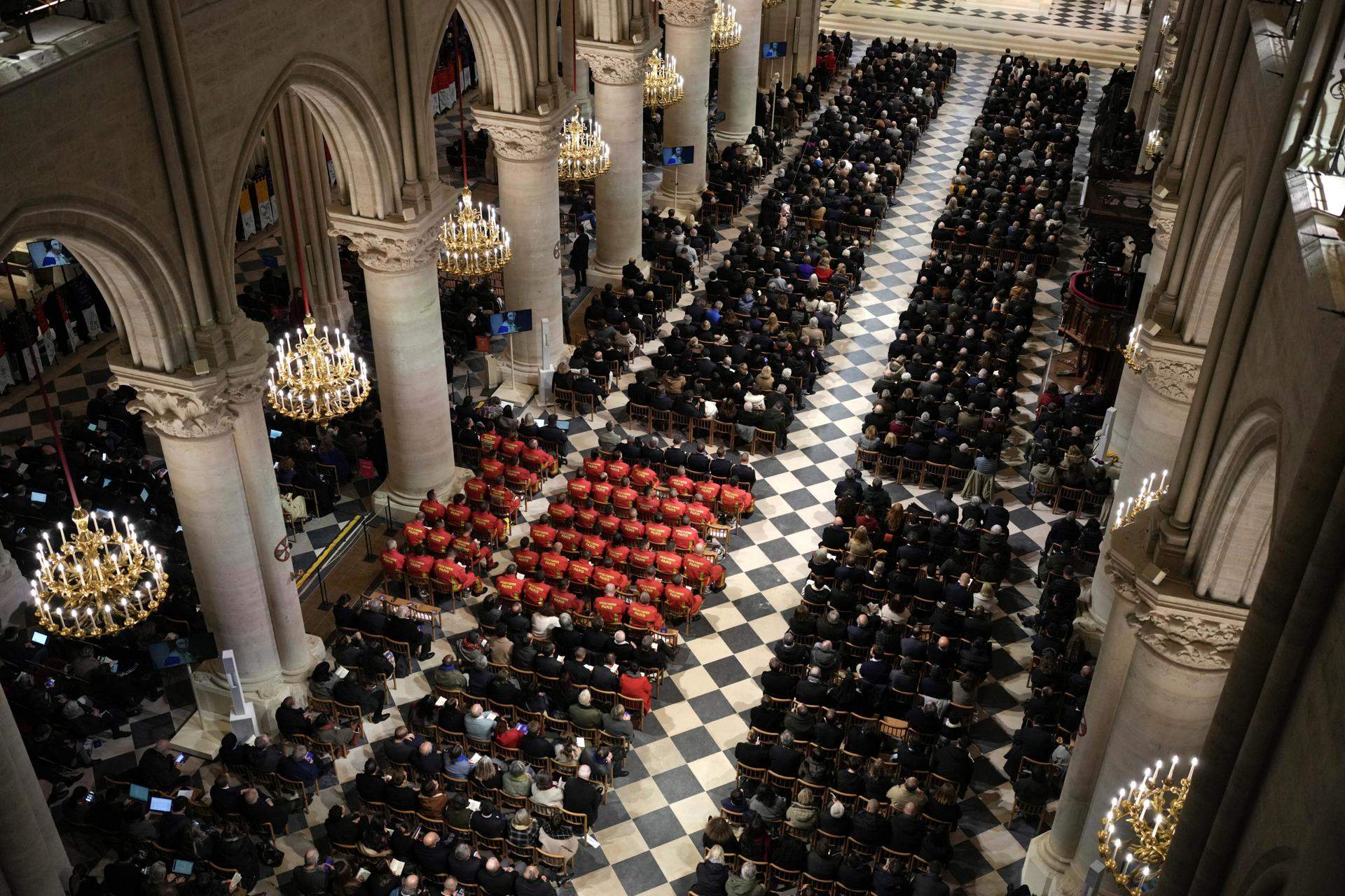 ¿Apruebas la ausencia de representación española y catalana en Notre-Dame?