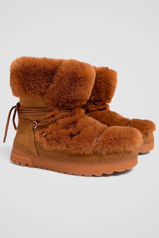 Botines efecto pelo cordones Botines efecto pelo cordones