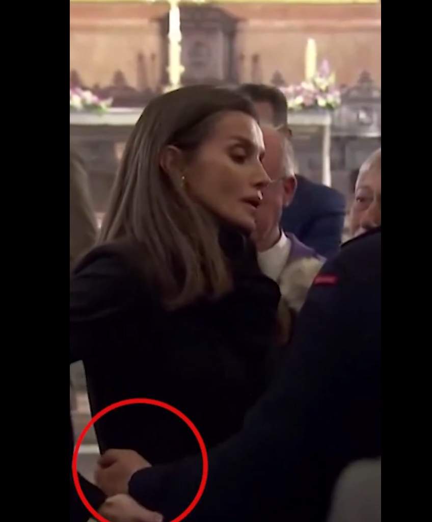 Letizia y el hombre que la soba, Tw Letizia y el hombre que la soba, Tw
