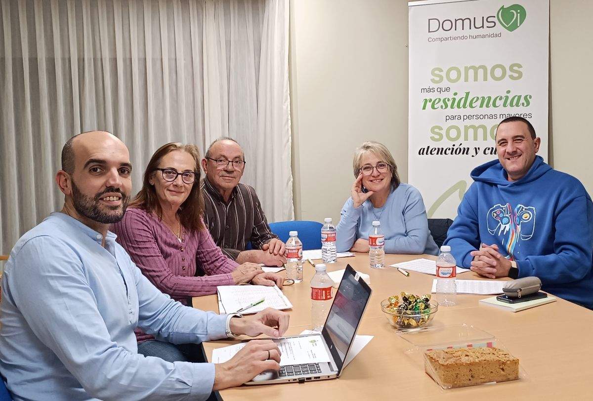 DomusVi dona veu a les famílies dels residents amb la creació del Consell de Famílies