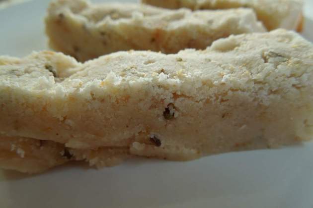 Este turrón es ligeramente más denso que otros / Foto: Unsplash Este turrón es ligeramente más denso que otros / Foto: Unsplash