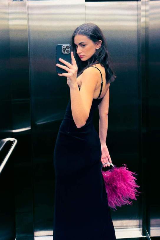 Vestit midi llaci velvet Vestit midi llaci velvet