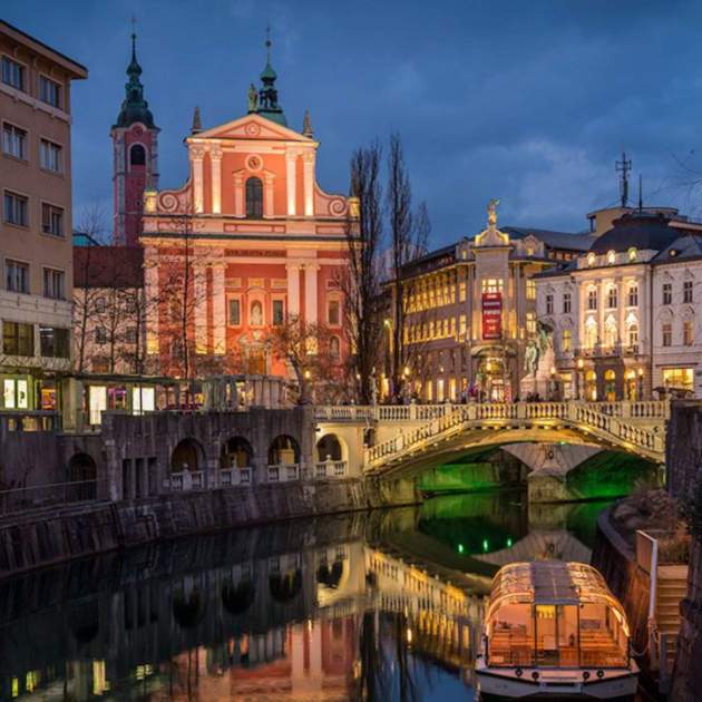 Ljublana. Font Pinterest Ljublana. Font Pinterest
