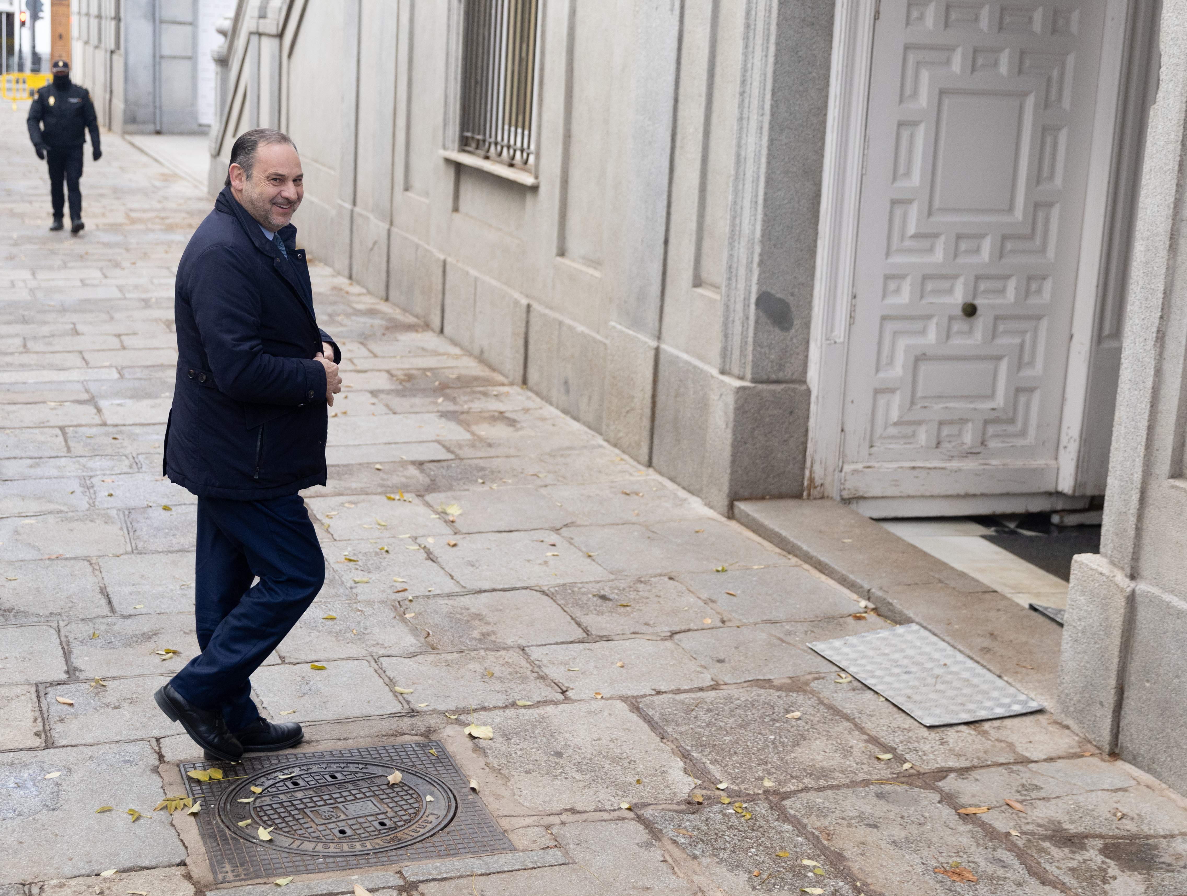 El Supremo pide el suplicatorio para Ábalos: aprecia hasta cuatro delitos en el caso Koldo