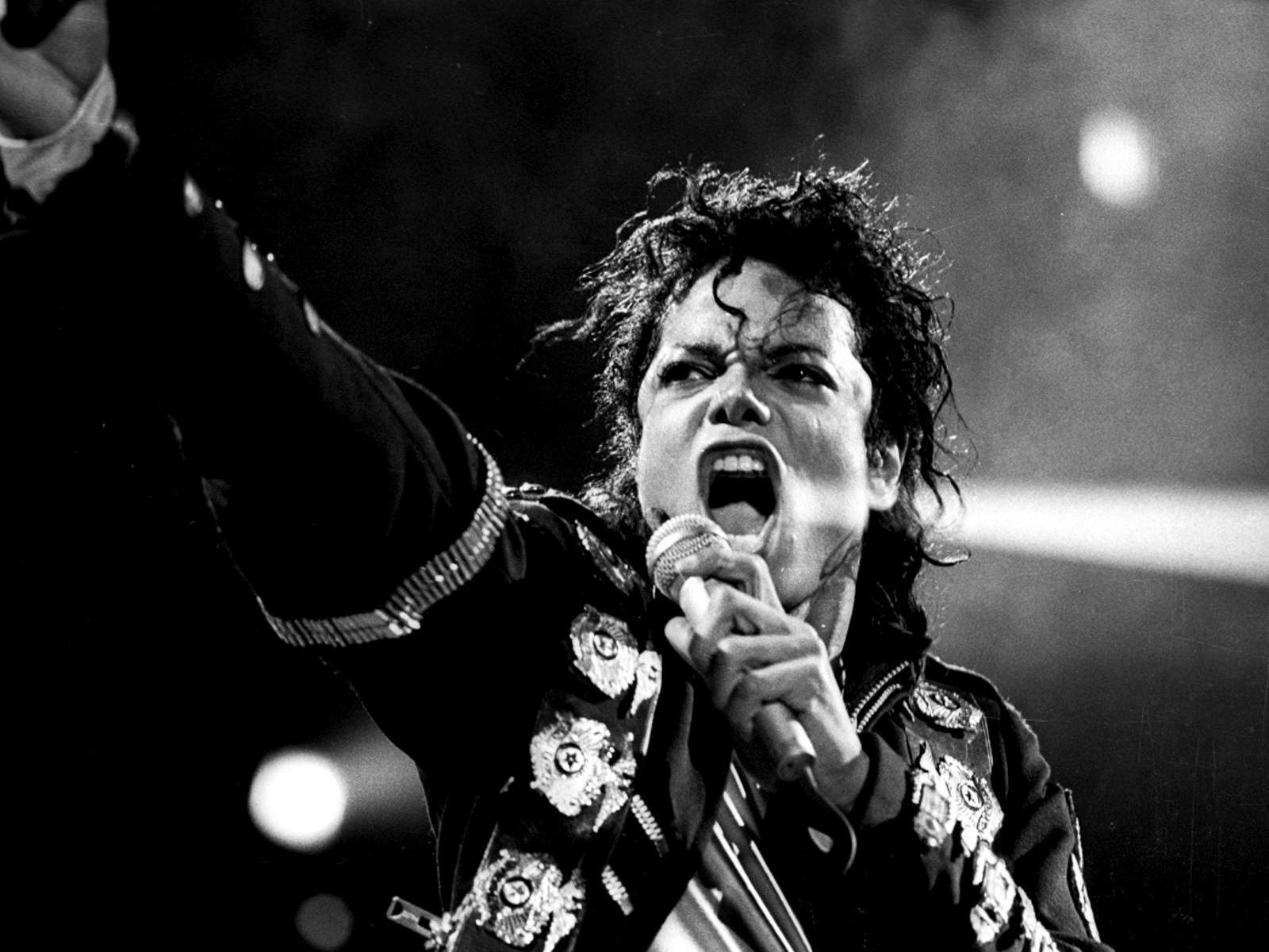 Aparecen unas canciones inéditas de Michael Jackson en un trastero de California