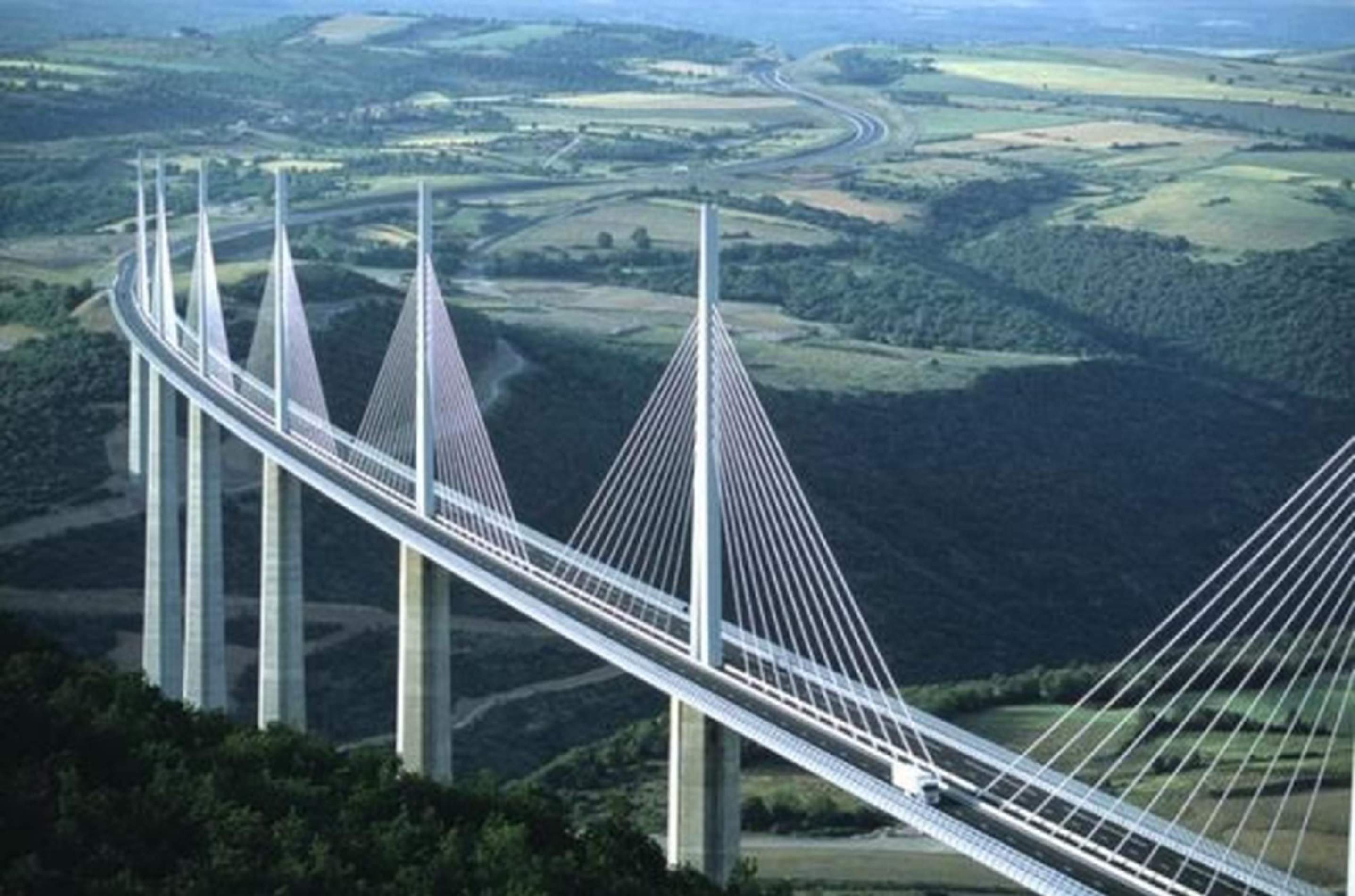 Occitania inaugura el puente más alto de Europa