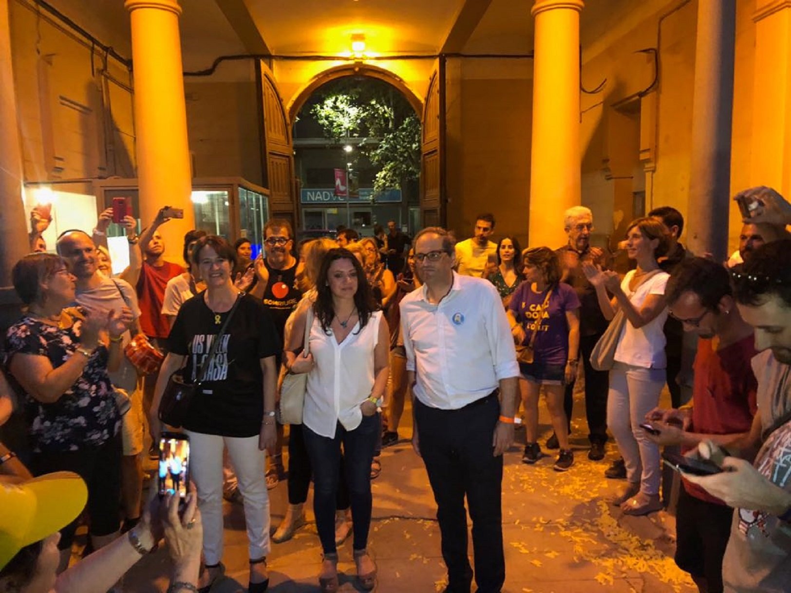 Torra visita la presó Model ocupada