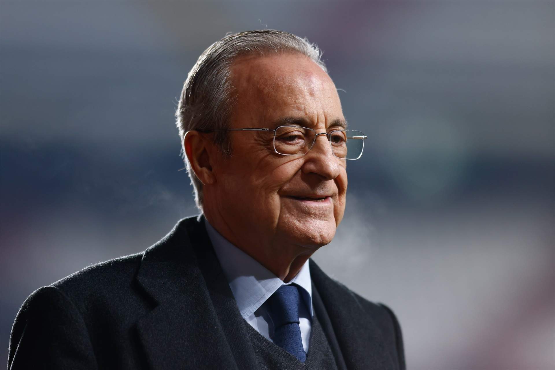El Manchester United ha arribat amb 70+20 milions d'euros, però Florentino ni parla de la seva venda