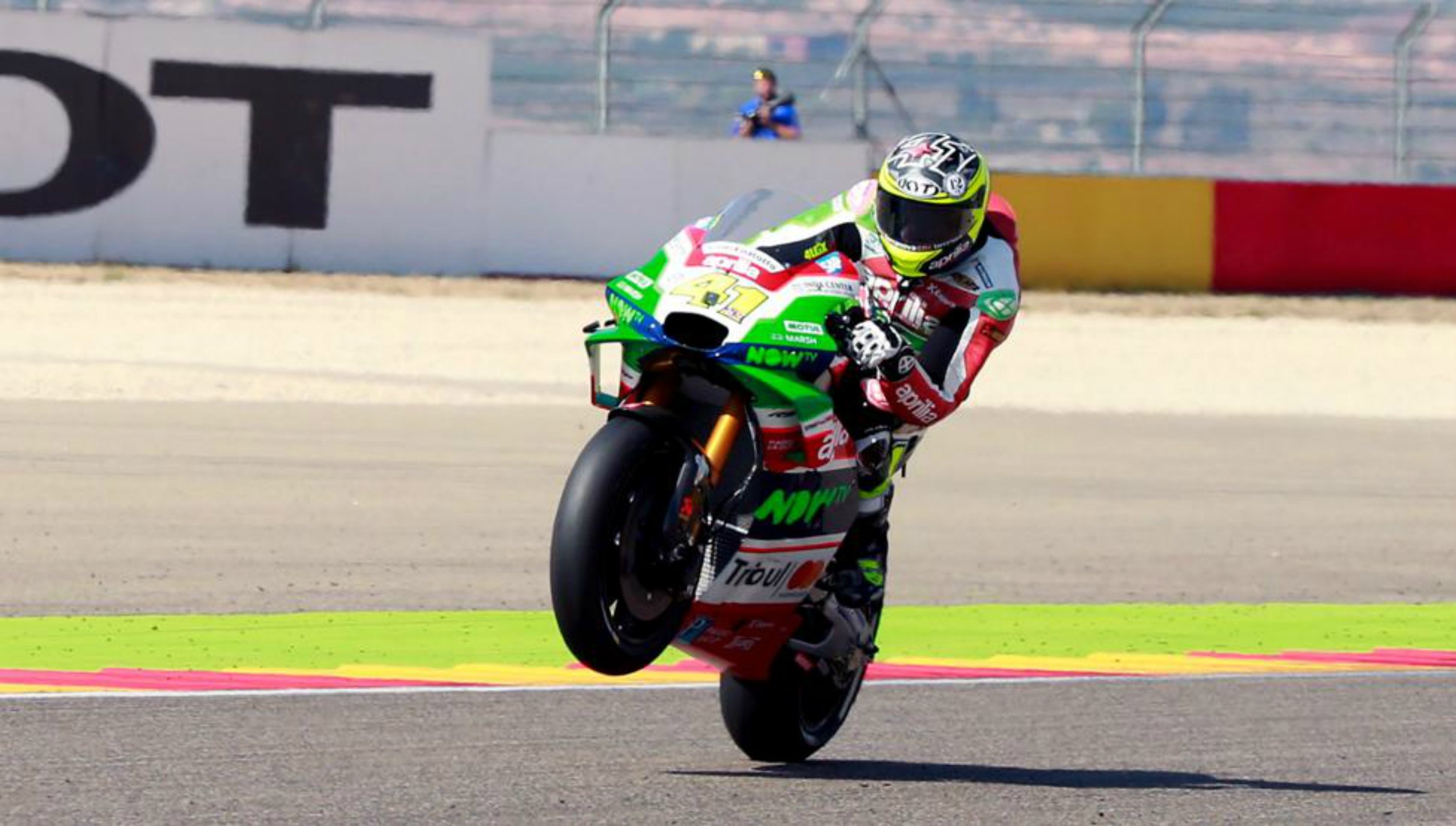 Aleix Espargaró, trasladado al hospital después de una fuerte caída
