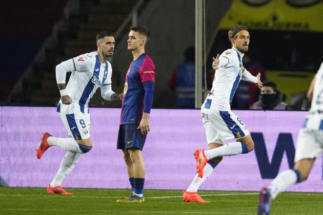Marc Casadó, decepcionat durant el Barça - Leganés / Foto: EFE Marc Casadó, decepcionat durant el Barça - Leganés / Foto: EFE