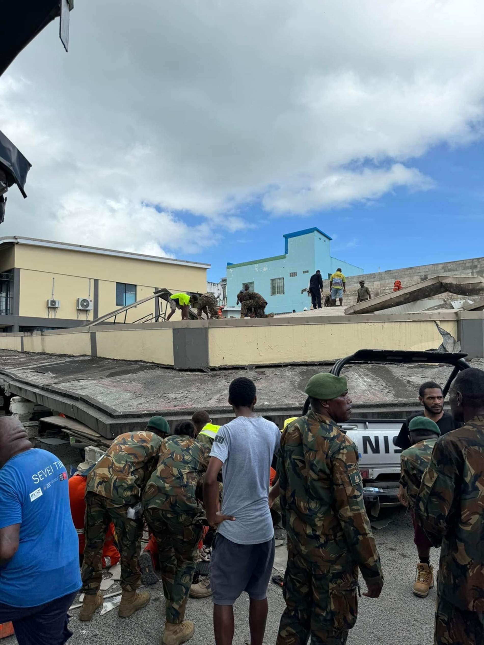 Un terremoto de magnitud 7,3 sacude Vanuatu, en el Pacífico Sur: grandes daños en edificios