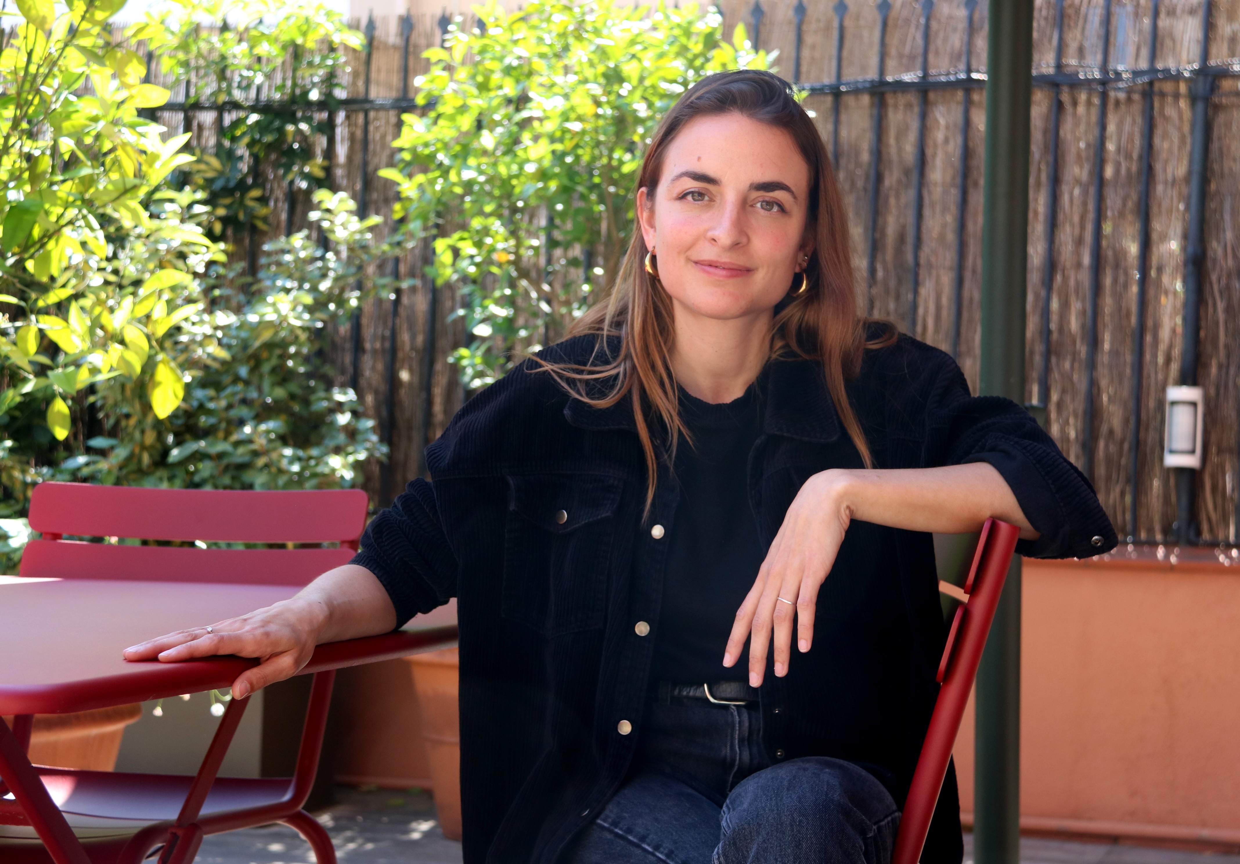 Irene Solà guanya el Premi Lletra d'Or amb 'Et vaig donar ulls i vas mirar les tenebres'