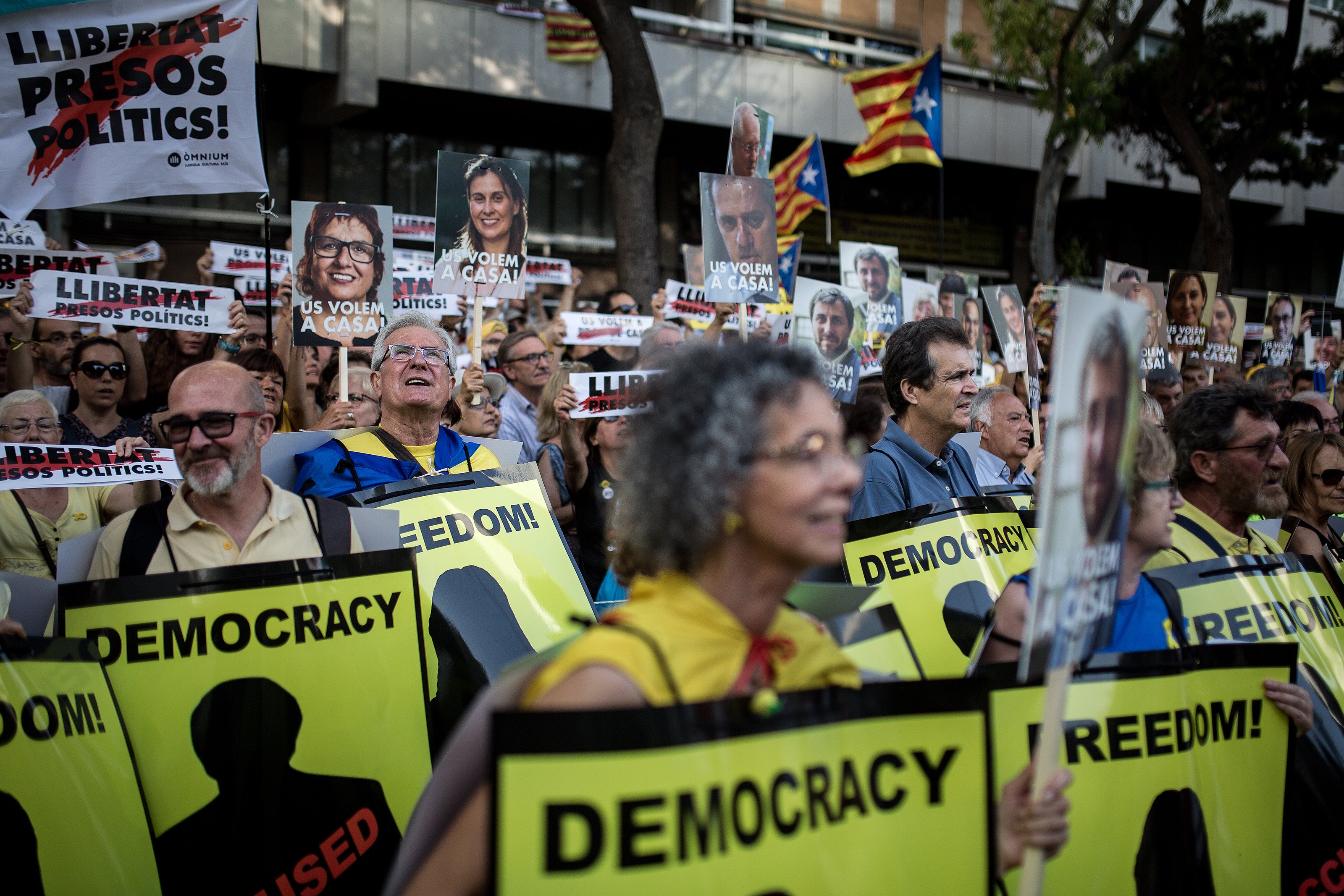 L'ANC prepara mobilitzacions davant els consolats pel trasllat dels presos