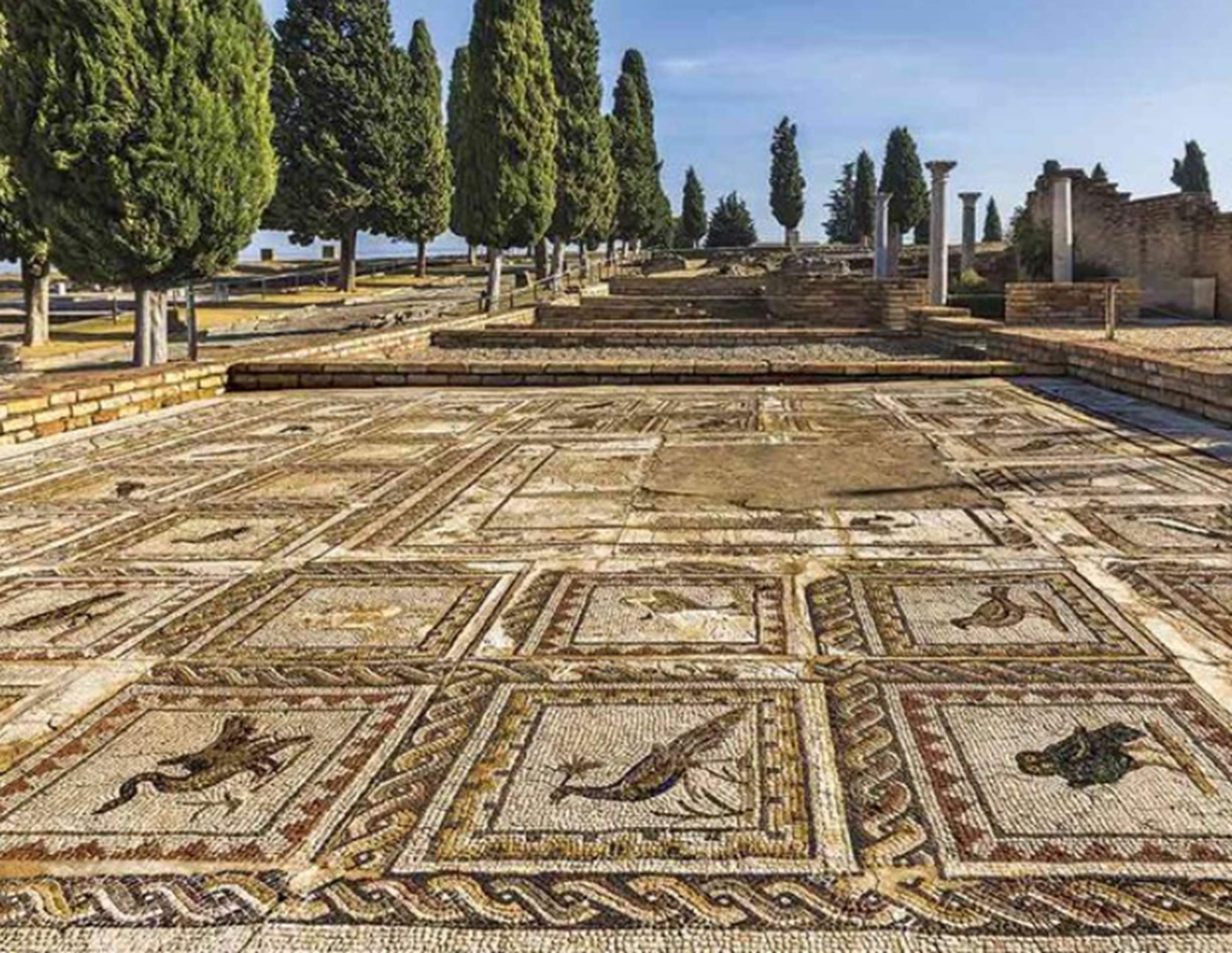 Sevilla. Ruines d'Itàlica. Font Pinterest Sevilla. Ruines d'Itàlica. Font Pinterest