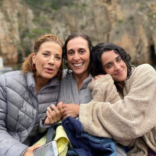 Emma Vilarassau, Clara Segura y Macarena García en Casa en flames / Instagram Emma Vilarassau, Clara Segura y Macarena García en Casa en flames / Instagram