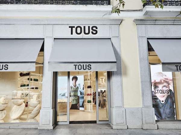 Exterior de una tienda Tous Exterior de una tienda Tous