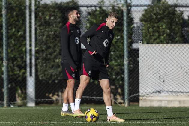 Ferran Torres y Fermín López durante un entrenamiento con el Barça / Foto: Europa Press Ferran Torres y Fermín López durante un entrenamiento con el Barça / Foto: Europa Press