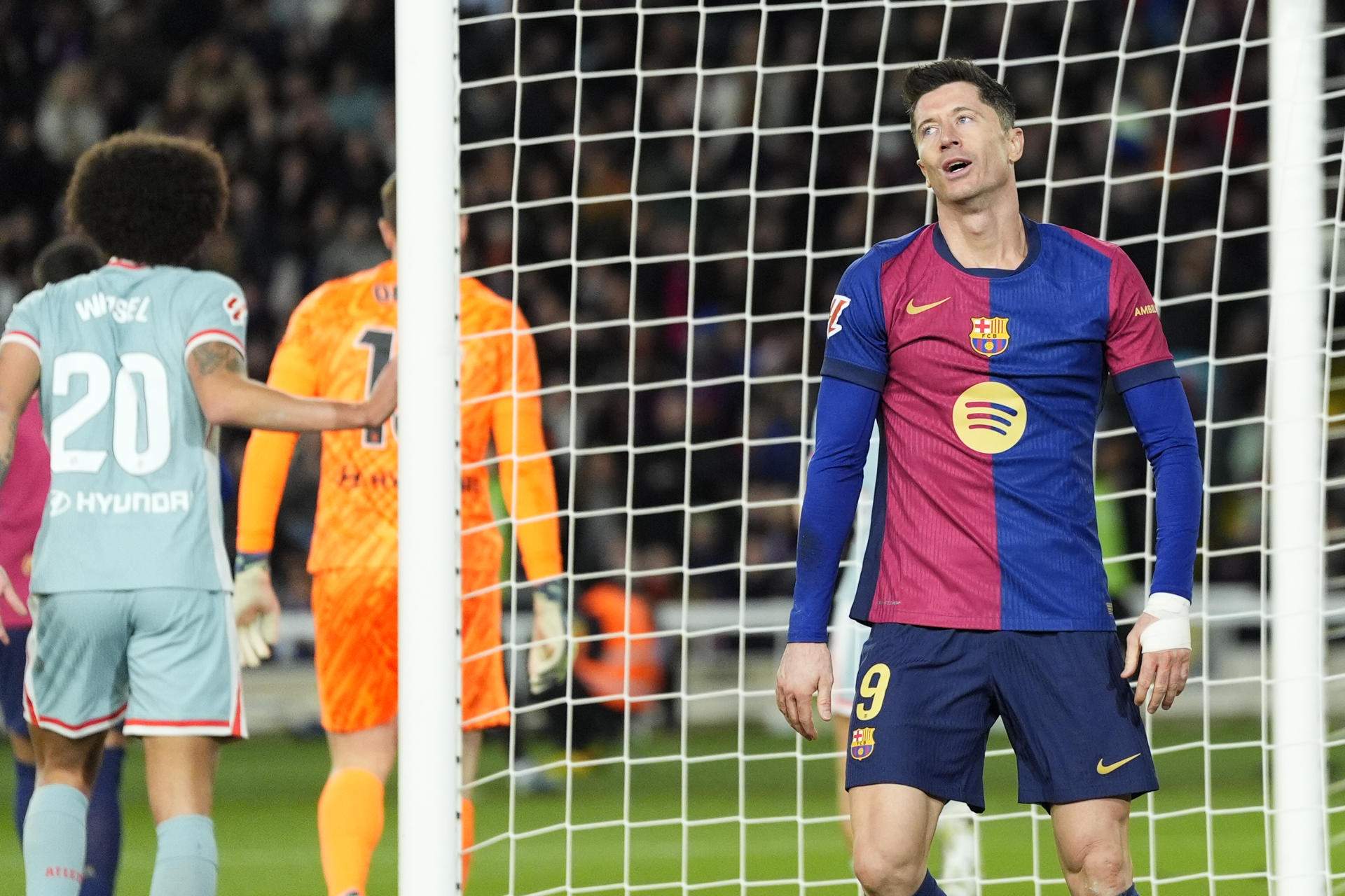 Injusta i cruel derrota del Barça davant de l'Atlètic de Madrid (1-2) per acomiadar l'any