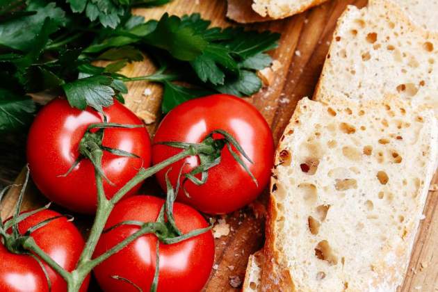 El pan con tomate es todo un símbolo / Foto: Unsplash