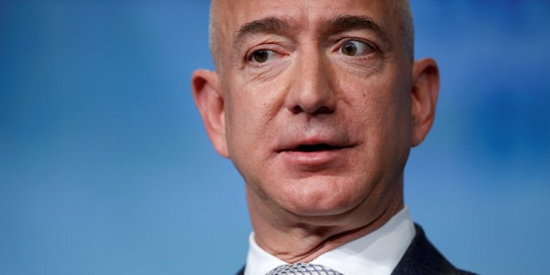 Jeff Bezos, el fundador d'Amazon, ja és l'home més ric de la història