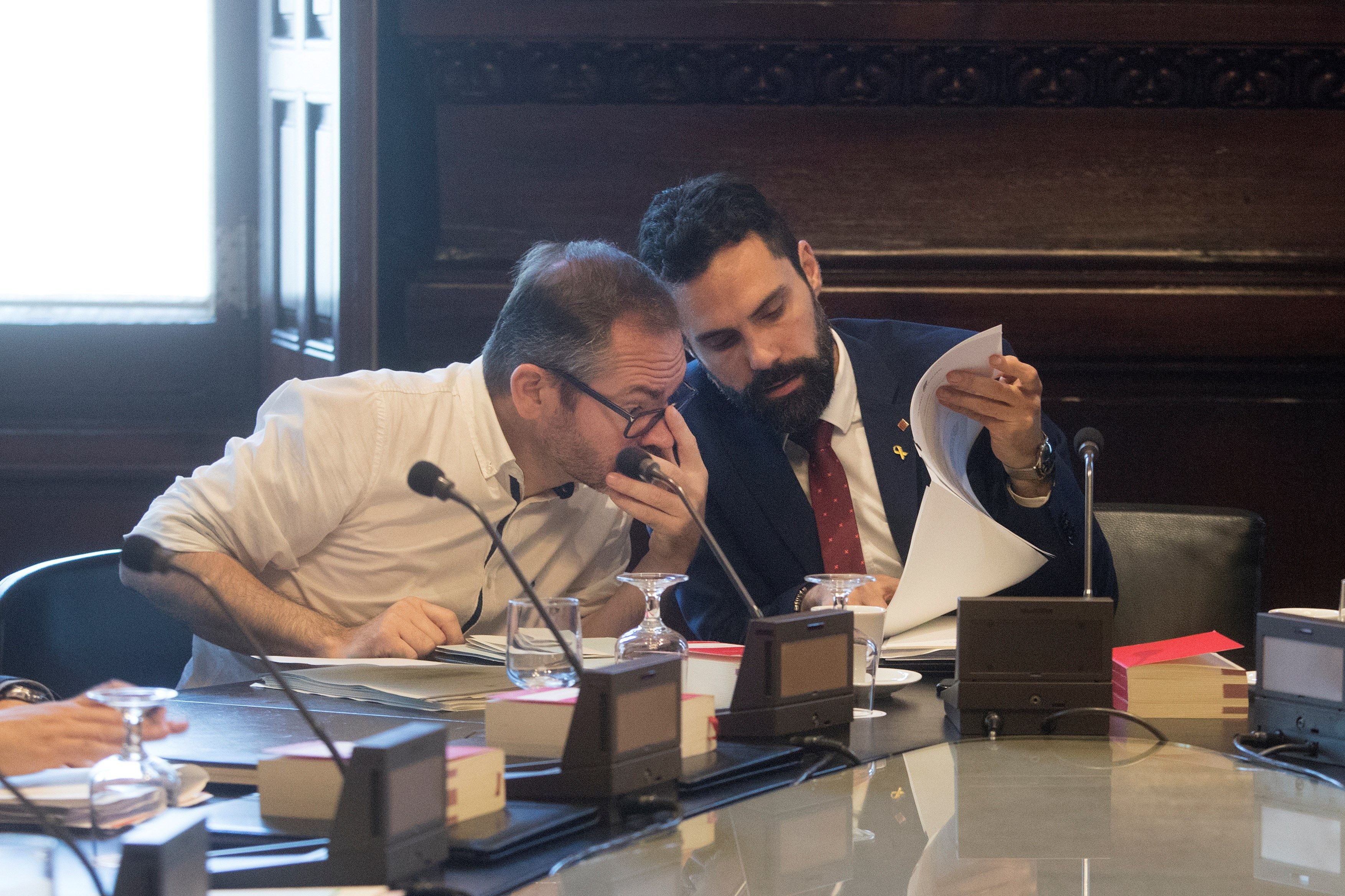 Torrent y Costa exhiben sus discrepancias durante la reunión de la Mesa