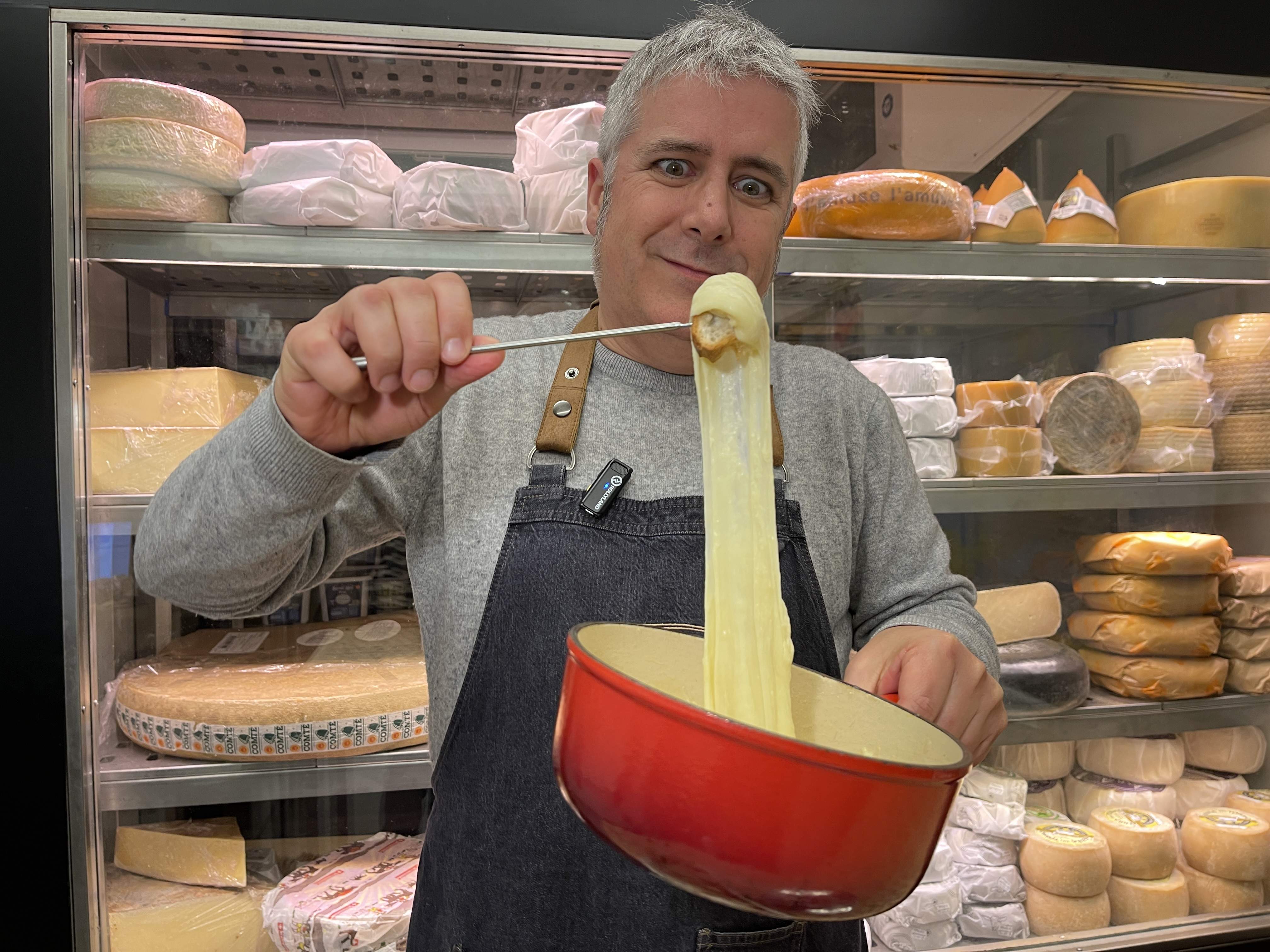 Cómo hacer una fondue de queso: la receta auténtica paso a paso según un experto