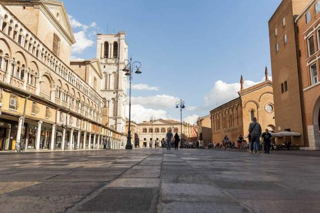 Herrara. Piazza Trento. Fuente Oficina Comunal de Turismo (1) Herrara. Piazza Trento. Fuente Oficina Comunal de Turismo (1)