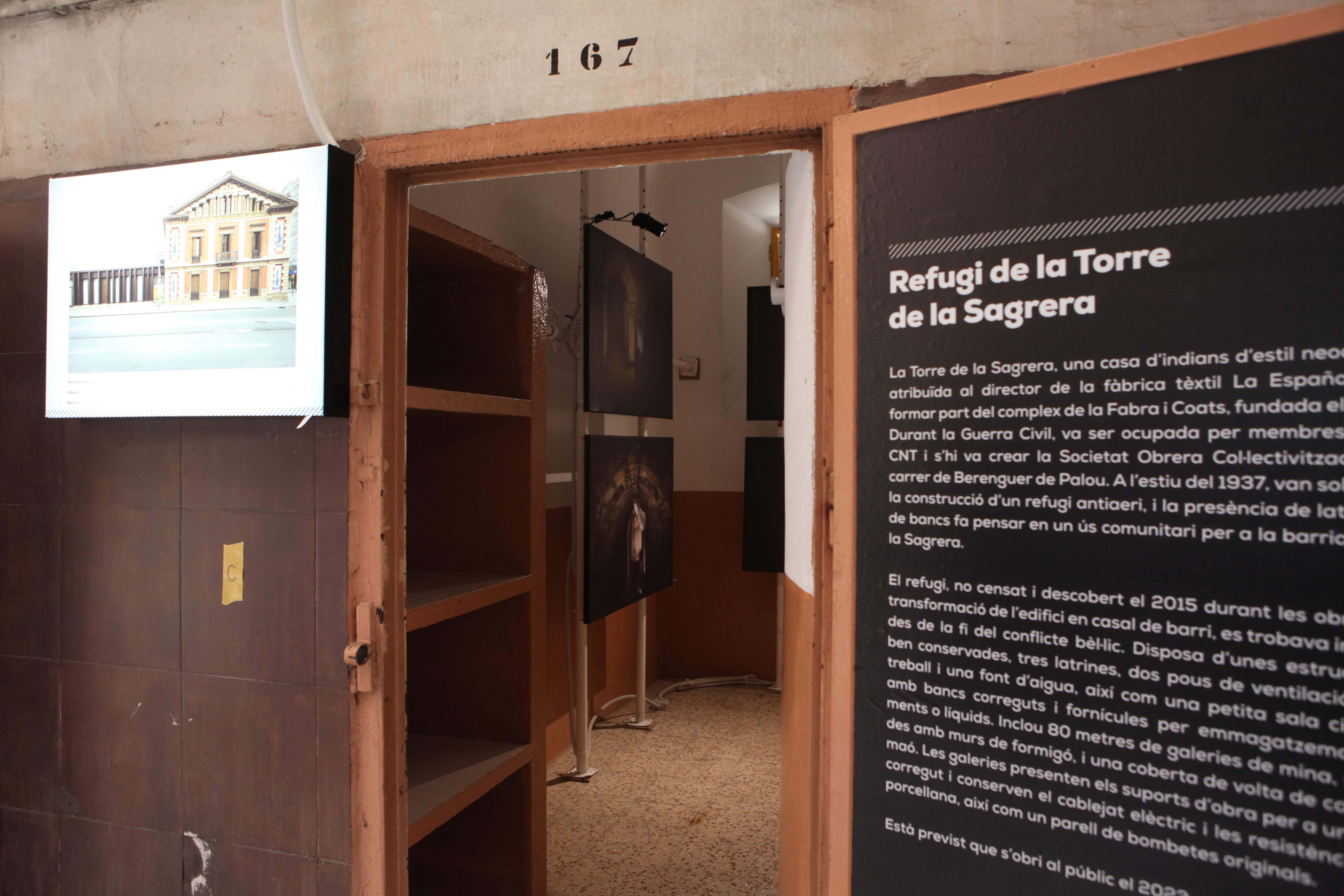 exposició refugis (2) exposició refugis (2)