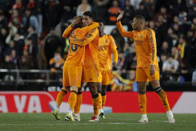 Luka Modric Jude Bellingham gol Valencia Real Madrid / Foto: EFE Luka Modric Jude Bellingham gol Valencia Real Madrid / Foto: EFE