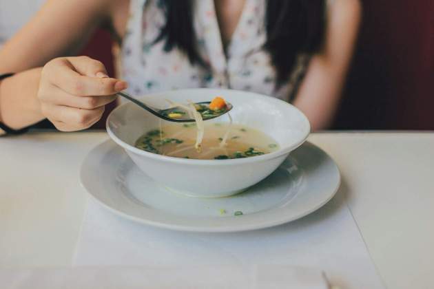 Las sopas son ideales para combatir el frío / Foto: Unsplash Las sopas son ideales para combatir el frío / Foto: Unsplash
