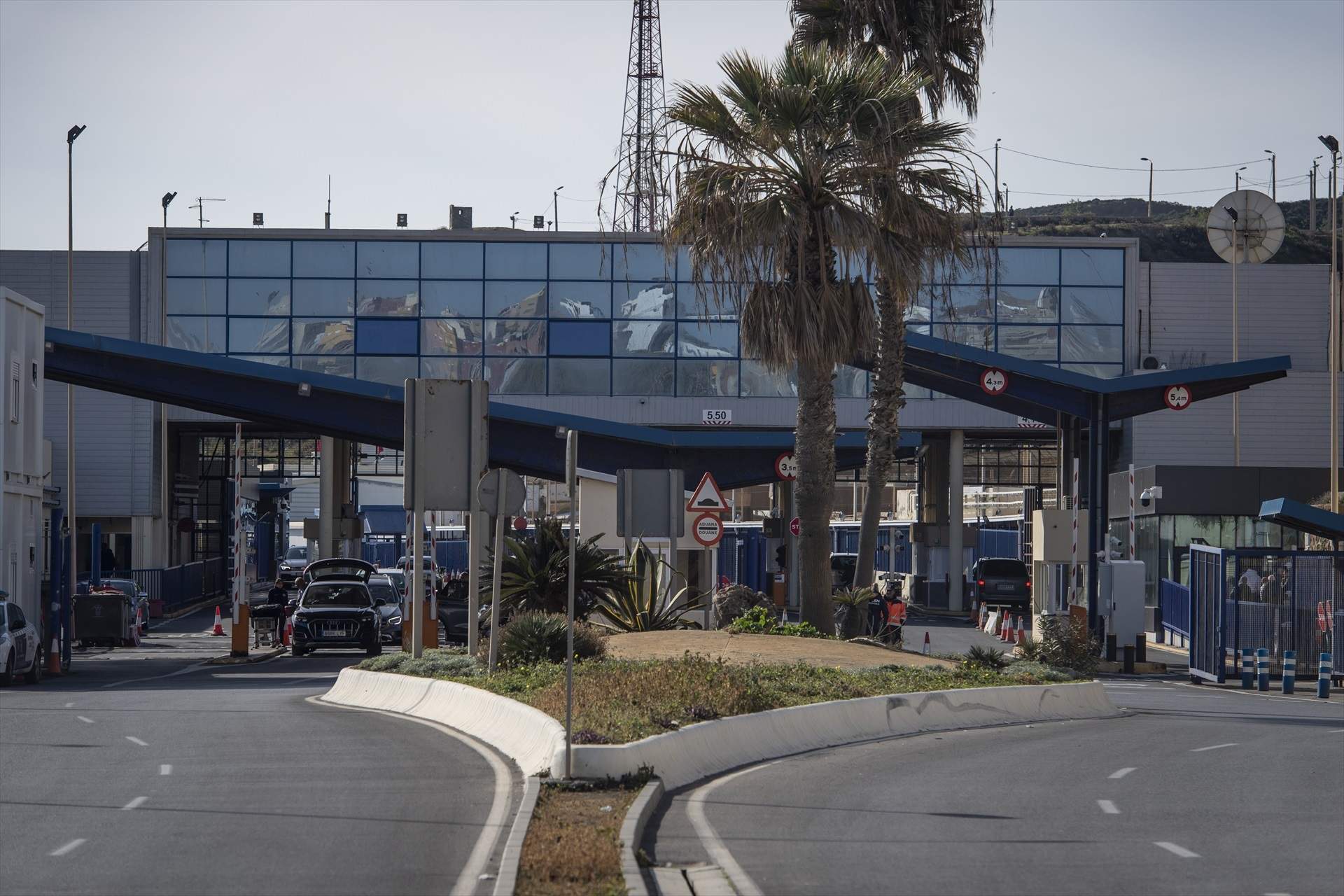¿Ves bien la reapertura de las aduanas de Ceuta y Melilla con Marruecos?