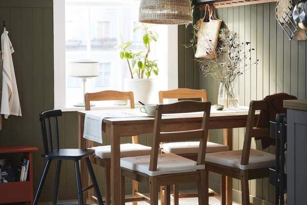 Taula i 4 cadires HÄGERNÄS Taula i 4 cadires HÄGERNÄS